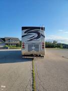 2014 Entegra Coach Aspire 44B, $ 185,000