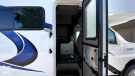 2022 Thor Motor Coach Chateau 22B, $ 60,000