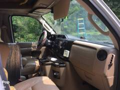 2015 Phoenix Cruiser M2552, $ 60,000