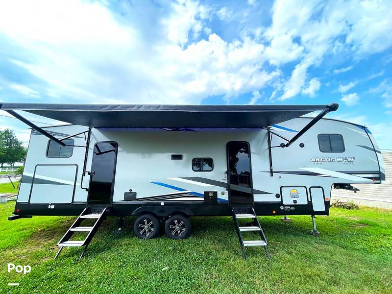 2022 Cherokee Arctic Wolf 321BH, $ 49,400