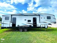 2022 Cherokee Arctic Wolf 321BH, $ 49,400
