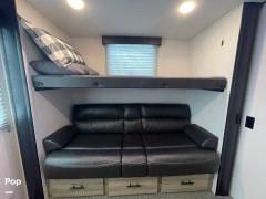 2022 Cherokee Arctic Wolf 321BH, $ 49,400