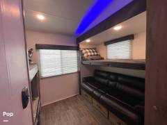 2022 Cherokee Arctic Wolf 321BH, $ 49,400