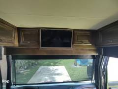 2019 Fleetwood Discovery LXE 44H, $ 279,000