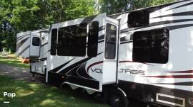 2014 Dutchmen Voltage 3990, $ 60,000