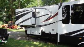 2014 Dutchmen Voltage 3990, $ 60,000