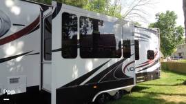 2014 Dutchmen Voltage 3990, $ 60,000