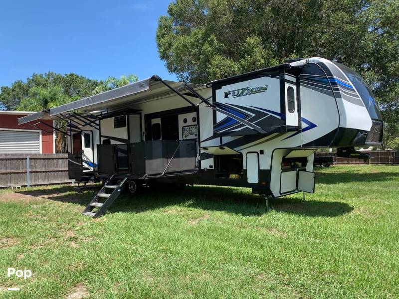 2021 Keystone Fuzion 424, $ 90,000