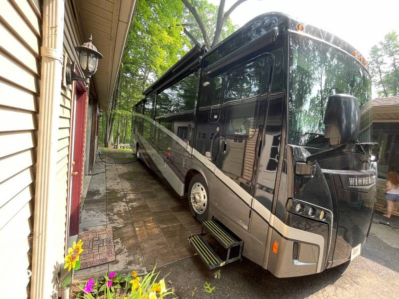 2018 Winnebago Forza 38F, $ 150,000