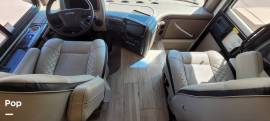 2022 Thor Motor Coach Aria 4000, $ 199,999