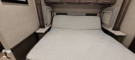 2022 Thor Motor Coach Aria 4000, $ 199,999