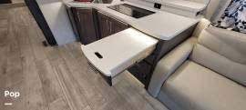 2022 Thor Motor Coach Aria 4000, $ 199,999