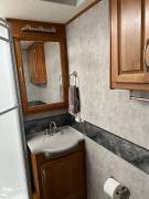 2006 Fleetwood Pace Arrow 37C, $ 44,450