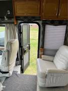 2006 Fleetwood Pace Arrow 37C, $ 44,450