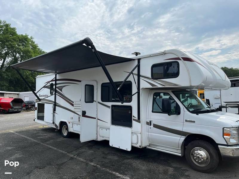 2018 Forest River Sunseeker 3270S, $ 38,890