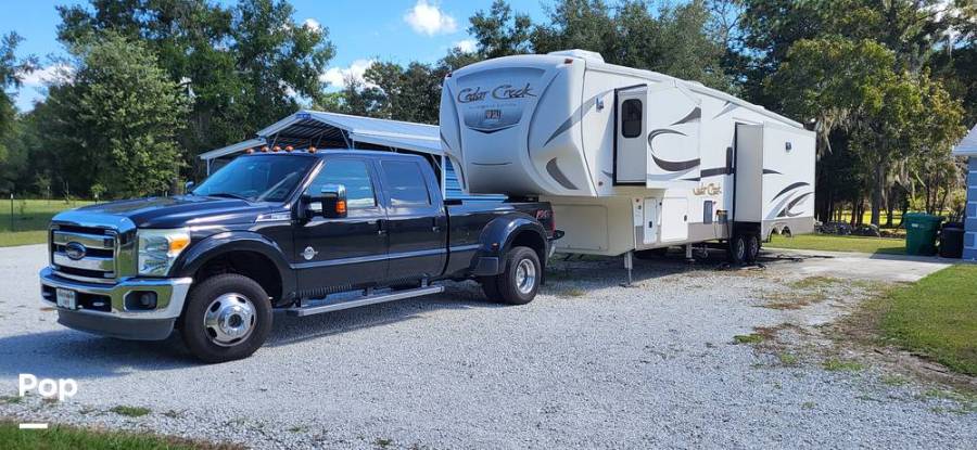 2018 Cedar Creek Silverback 35IK, $ 36,500