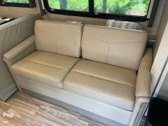 2021 Thor Motor Coach A.C.E. 30.3, $ 95,000