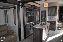 2018 Keystone Montana 3561RL, $ 39,995