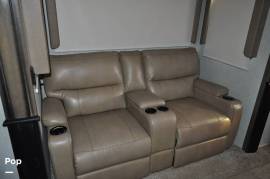 2018 Keystone Montana 3561RL, $ 39,995