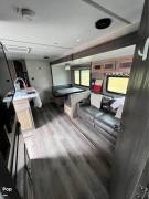 2020 Coachmen Freedom Express 324RLDSLE, $ 37,800