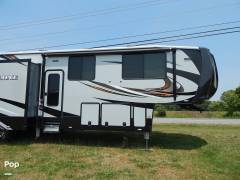 2017 Heartland Cyclone 4100 KING, $ 68,500