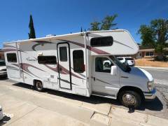 2009 Coachmen Freelander 2600SO, $ 29,999