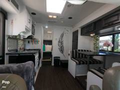 2009 Coachmen Freelander 2600SO, $ 29,999