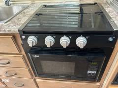 2019 Thor Motor Coach Chateau 24BL, $ 85,000
