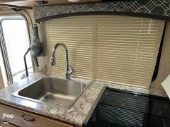 2019 Thor Motor Coach Chateau 24BL, $ 85,000