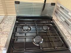 2019 Thor Motor Coach Chateau 24BL, $ 85,000