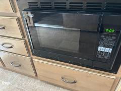 2019 Thor Motor Coach Chateau 24BL, $ 85,000