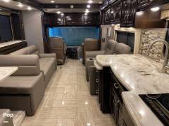 2019 Thor Motor Coach Aria 3901, $ 233,000