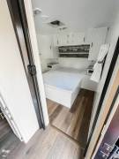 2011 EverGreen Ever-Lite 32MKS, $ 19,999