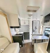 2011 EverGreen Ever-Lite 32MKS, $ 19,999