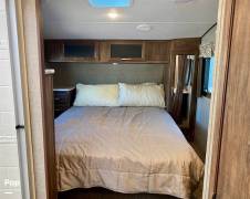 2018 Keystone Cougar 246RLSWE, $ 17,999