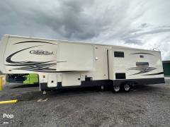 2019 Cedar Creek Hathaway 38FBD, $ 69,950