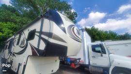 2017 Redwood RV Redwood 3401RL, $ 72,800