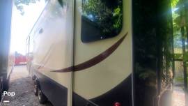 2017 Redwood RV Redwood 3401RL, $ 72,800