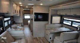2021 Thor Motor Coach A.C.E. 33.1, $ 100,000
