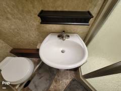 2013 Fleetwood Bounder 33C, $ 49,900