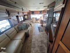 2013 Fleetwood Bounder 33C, $ 49,900