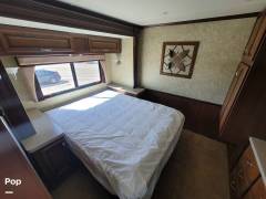 2013 Fleetwood Bounder 33C, $ 49,900