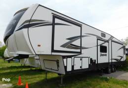 2021 Prime Time Crusader 382MBH, $ 39,900