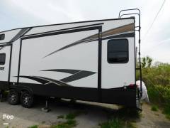 2021 Prime Time Crusader 382MBH, $ 39,900