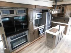2021 Prime Time Crusader 382MBH, $ 39,900