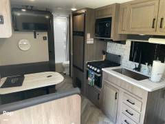 2022 Highland Ridge Olympia 26BH, $ 28,000