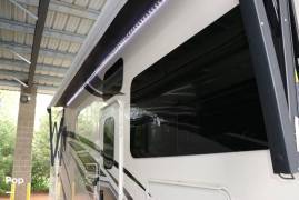 2020 Thor Motor Coach A.C.E. 32.3, $ 99,000
