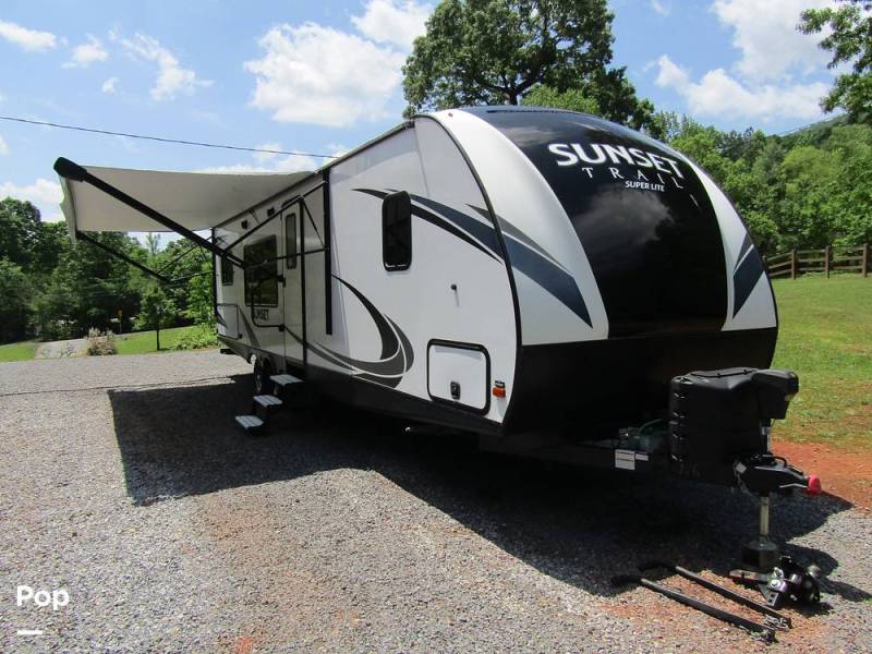 2019 CrossRoads Sunset Trail Super Lite 291RK, $ 22,000