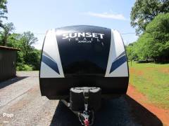 2019 CrossRoads Sunset Trail Super Lite 291RK, $ 22,000
