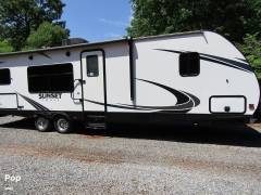 2019 CrossRoads Sunset Trail Super Lite 291RK, $ 22,000